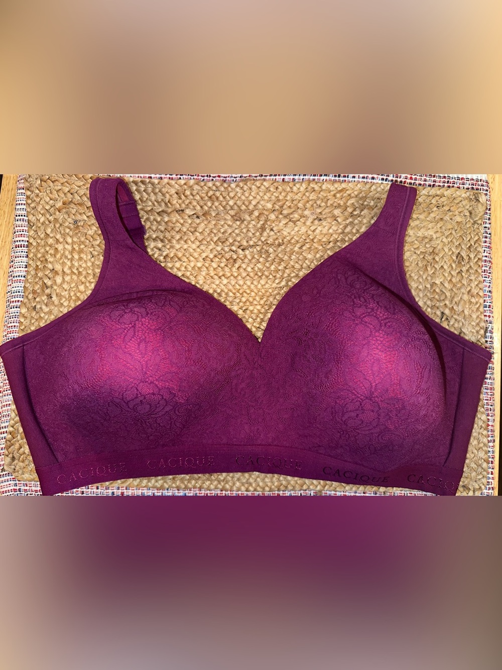 NEW Cacique Magenta Lightly Lined No Wire Lace Bra 46DD NEW WITHOUT TAGS